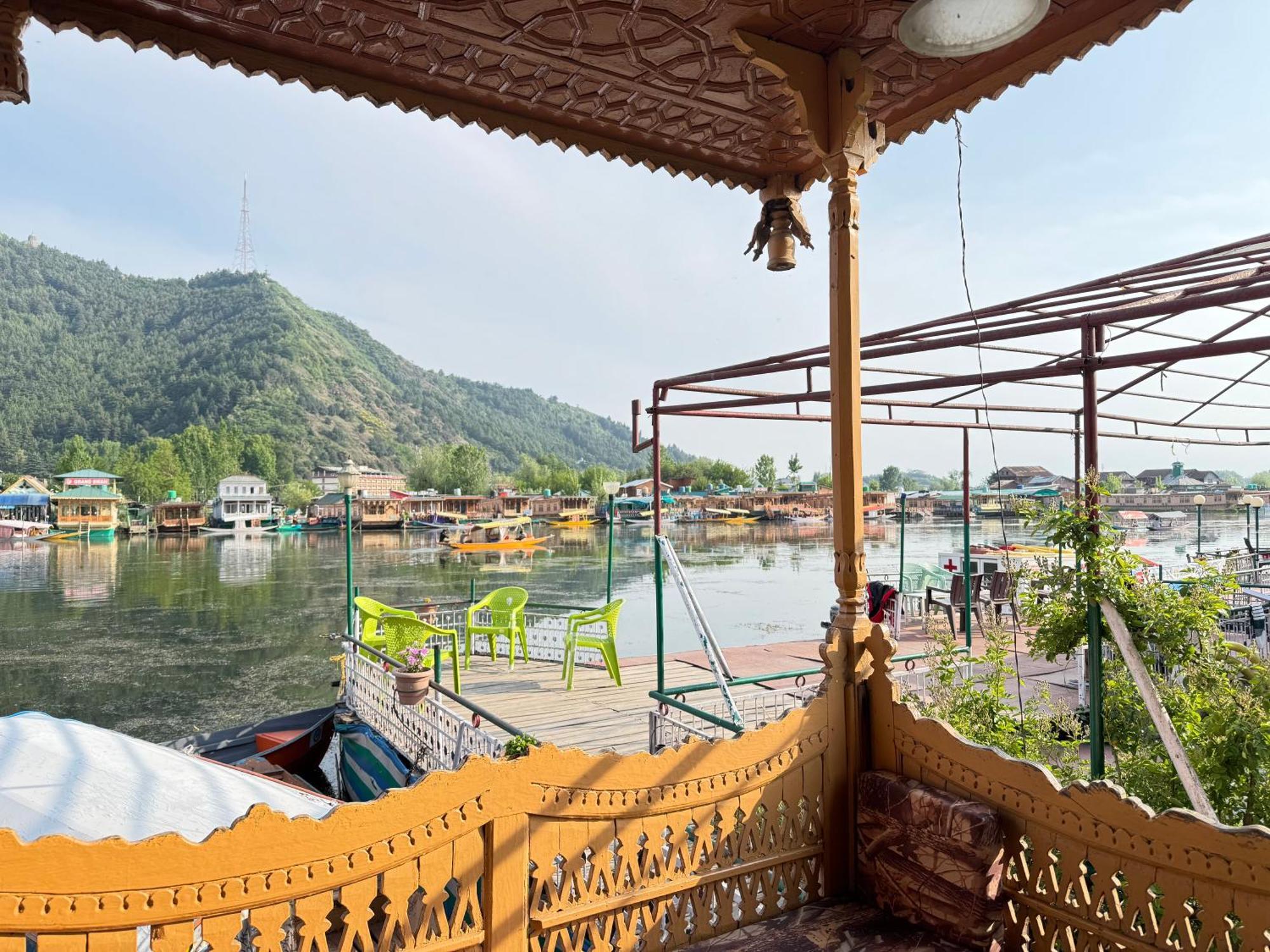 New Sea Palace Houseboats Srīnagar Extérieur photo