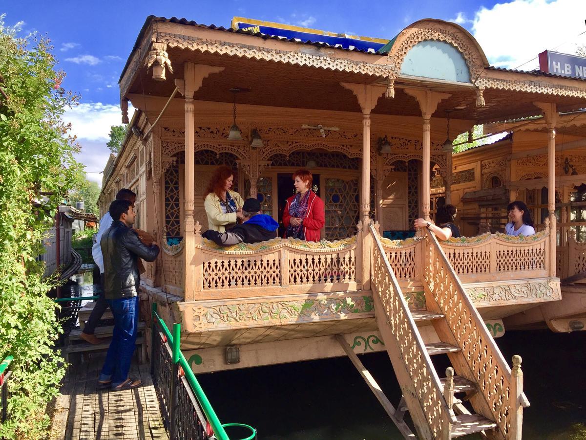 New Sea Palace Houseboats Srīnagar Extérieur photo
